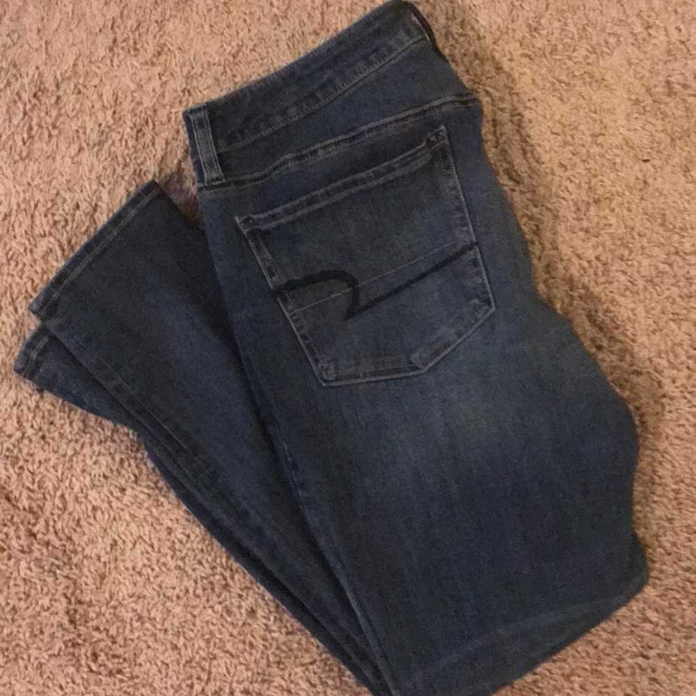 Medium Wash American Eagle Jeggings